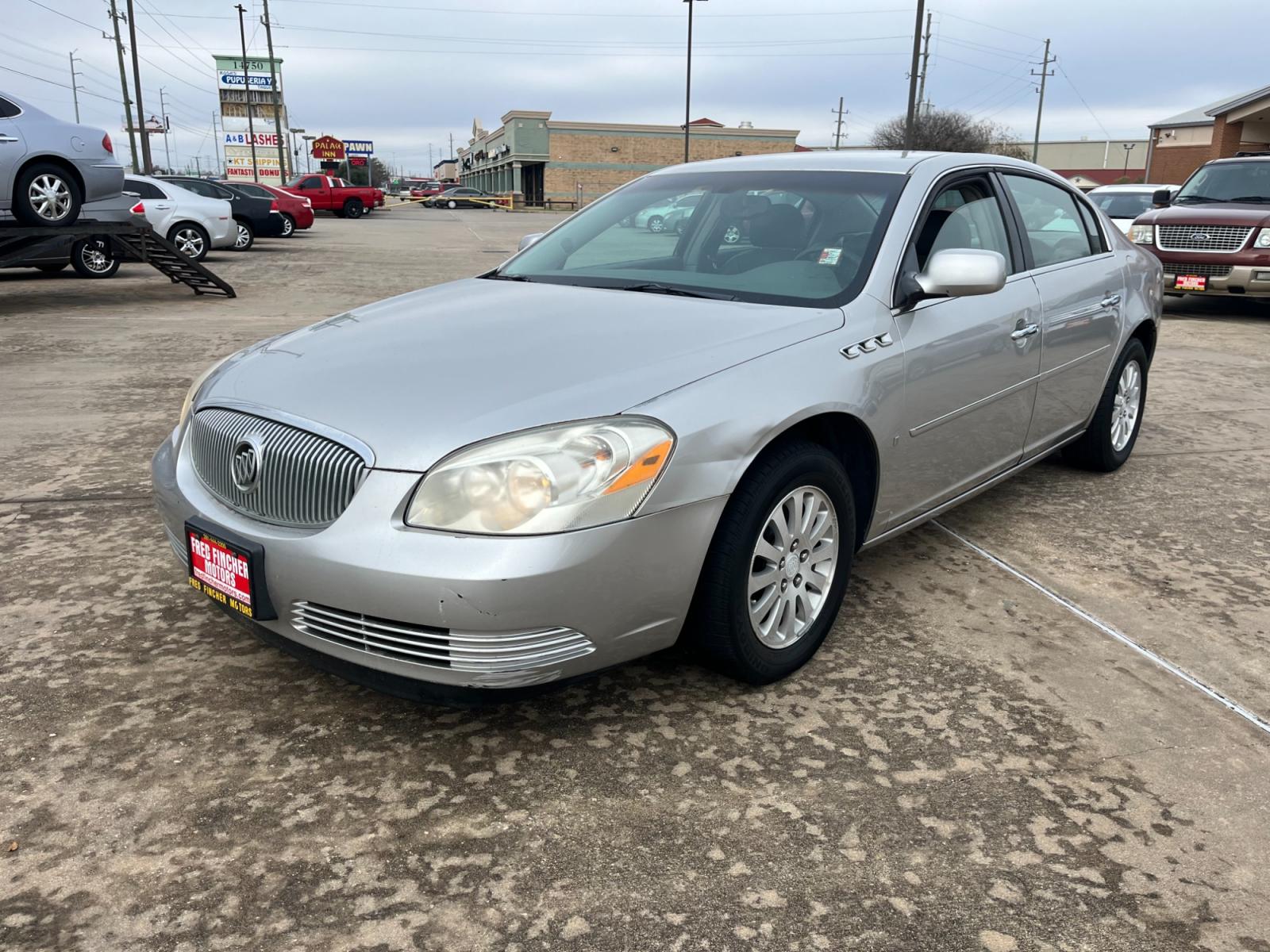 2006 SILVER /gray Buick Lucerne CX (1G4HP57266U) with an 3.8L V6 OHV 12V engine, 4-Speed Automatic Overdrive transmission, located at 14700 Tomball Parkway 249, Houston, TX, 77086, (281) 444-2200, 29.928619, -95.504074 - Photo #2